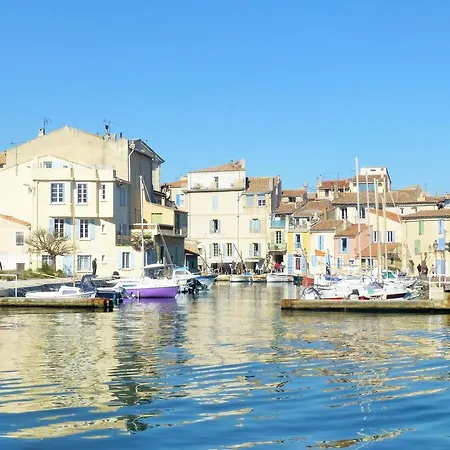 Moderne Pres De Centre Martigues