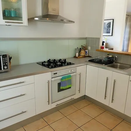 Apartment Moderne Pres De Centre Martigues